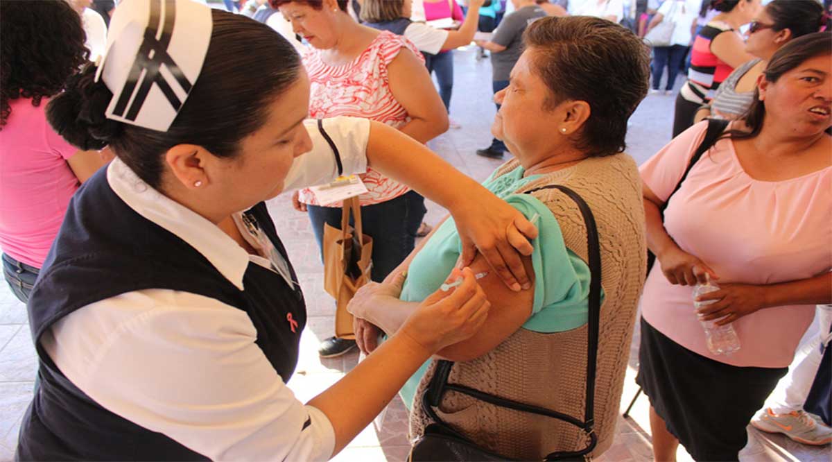 Se han aplicado más de 58 mil vacunas contra la influenza a los adultos mayores de BCS en 3 años