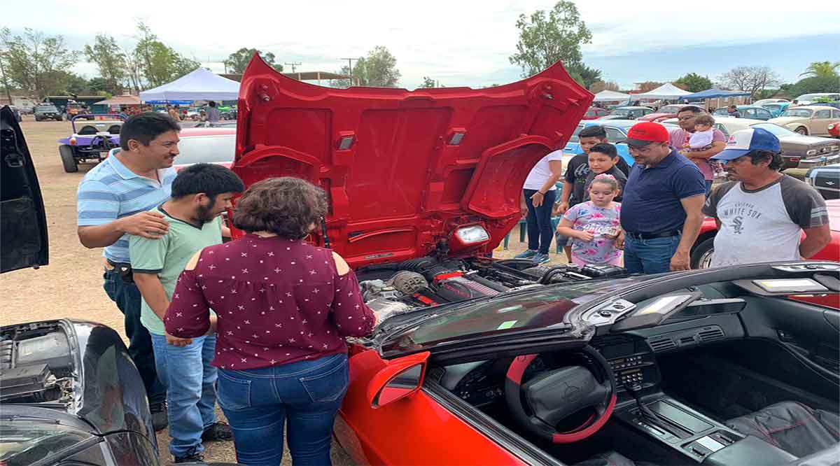 Cientos de personas acudieron a la I Feria del Motor 2019 en Comondú