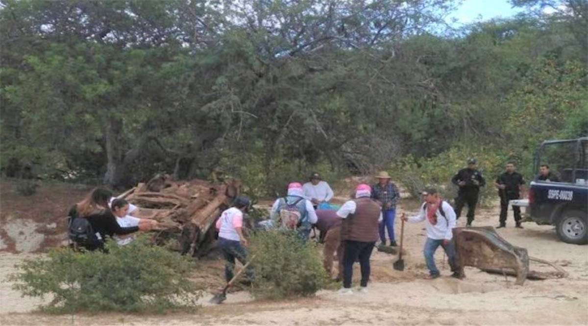 Son de 2 cuerpos los restos humanos hallados al interior de la camioneta ubicada en Costa Azul