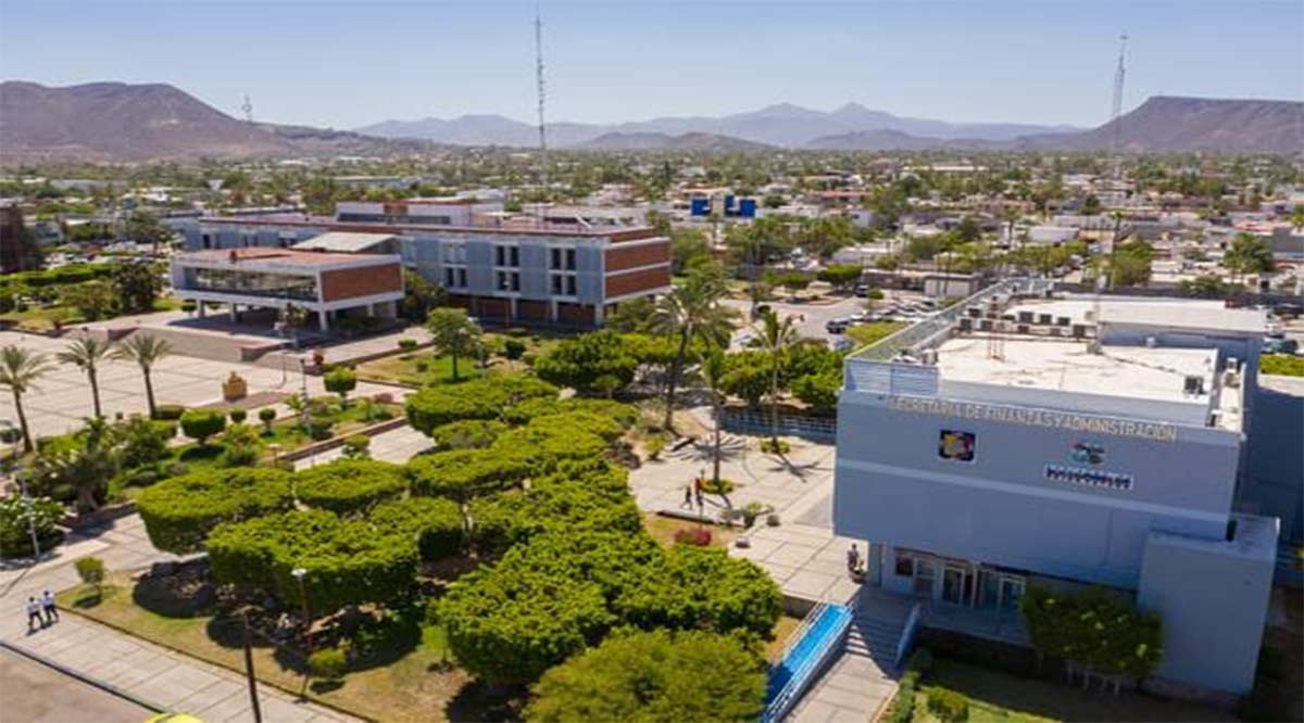 Ajustes en el gabinete de Carlos Mendoza