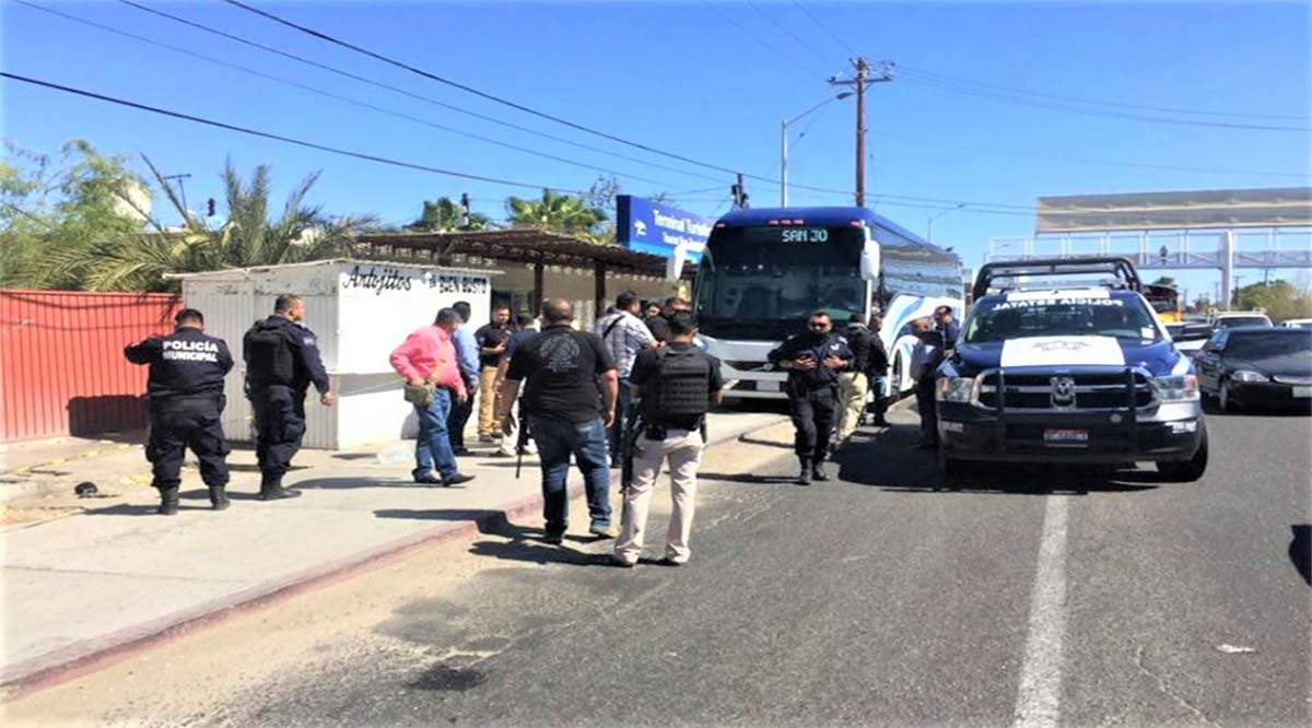 Cuchillo en mano sujeto asaltó terminal del Águila de la 8 de Octubre