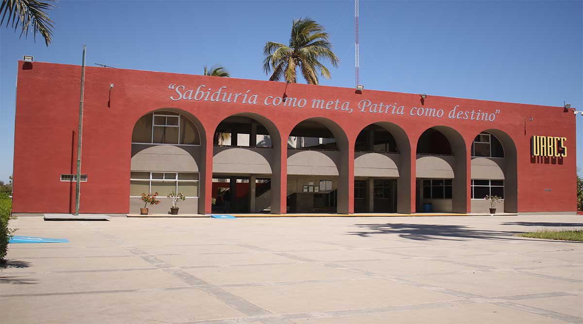 Regresan a clases 8 mil alumnos de la UABCS