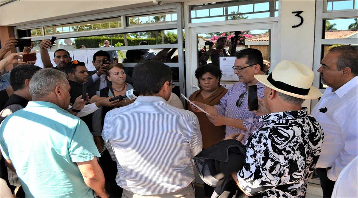 Diputadas ‘mordelonas’ lamentan los hechos, pero le siguen echando leña al fuego