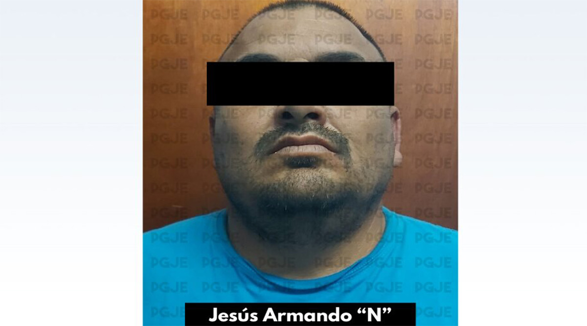 Lo detuvieron con un “cuerno de chivo” y una escuadra 9 mm