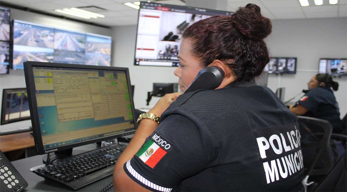 Ofrecen plazas de policía preventivo en La Paz