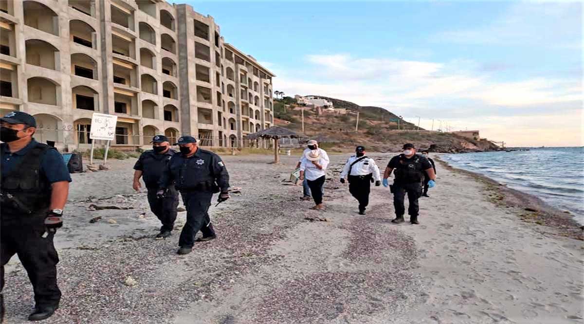 Vigilan policías los accesos a las playas de La Paz