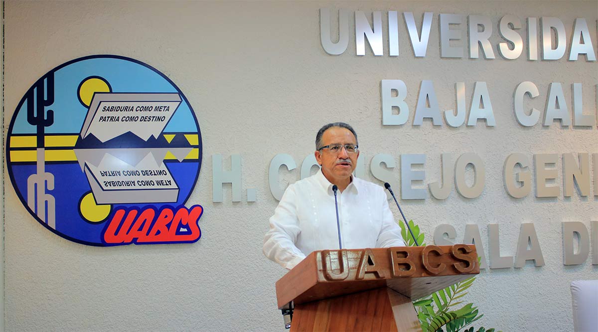 La UABCS está obligada a contribuir con su capacidad reflexiva y su natural vocación por innovar: Rector
