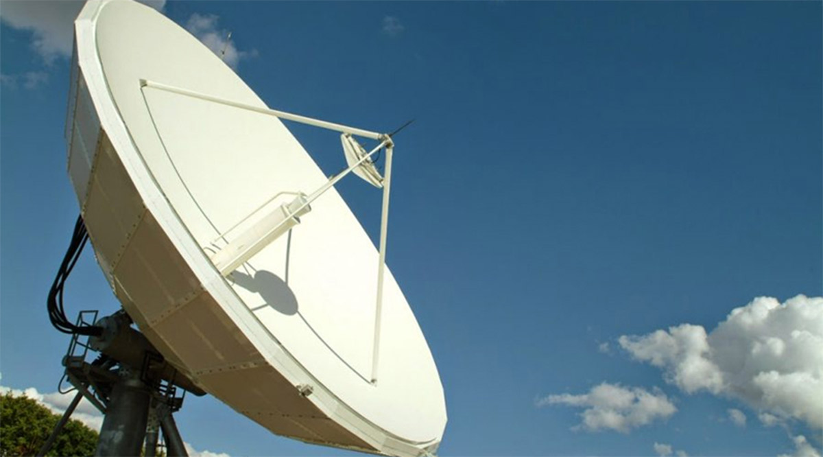 Busca gobierno de BCS que más comunidades rurales cuenten con internet satelital