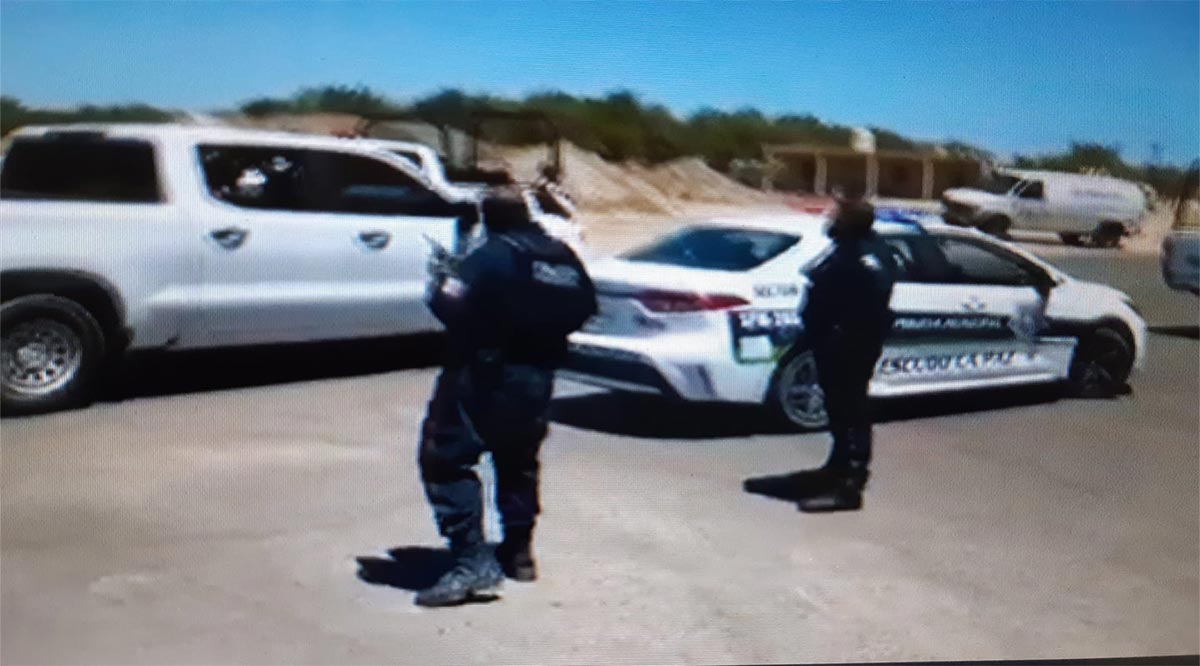 Aseguran a conductor que origina persecución policial en La Paz