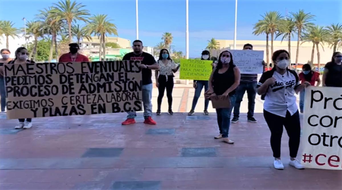 Demandan docentes eventuales la asignación de plazas en BCS