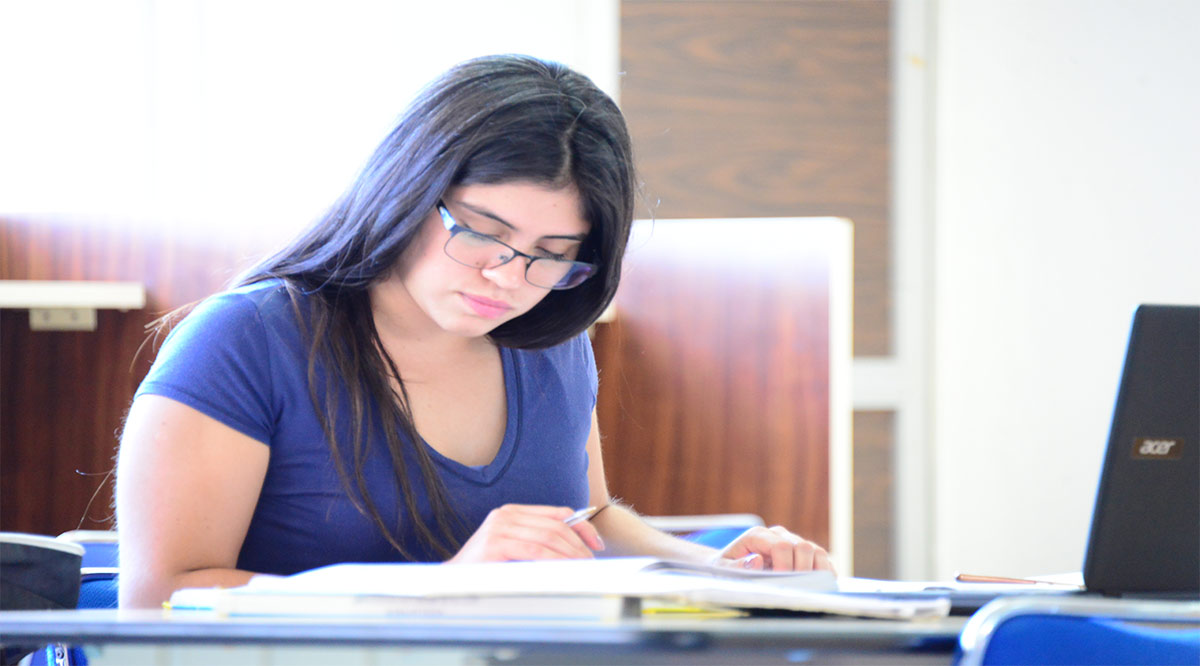 Exhorta UABCS a sus aspirantes a seguir medidas dictadas por Ceneval  para hacer el Examen Desde Casa