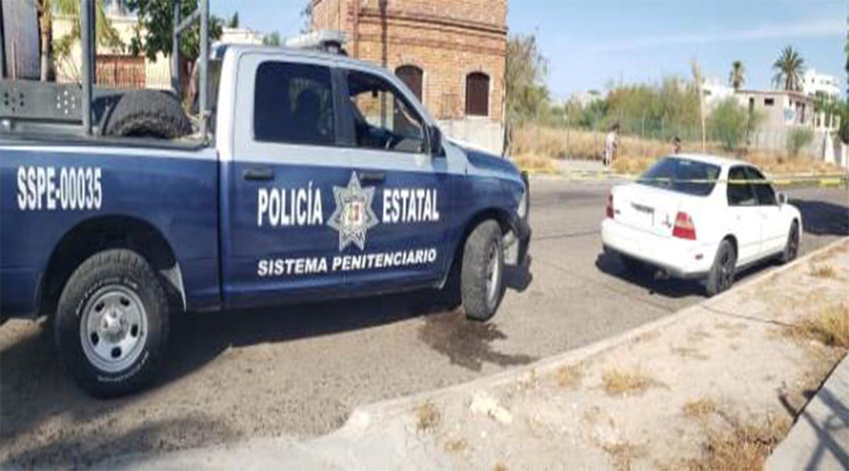 Localizan 2 vehículos reportados como robados en La Paz