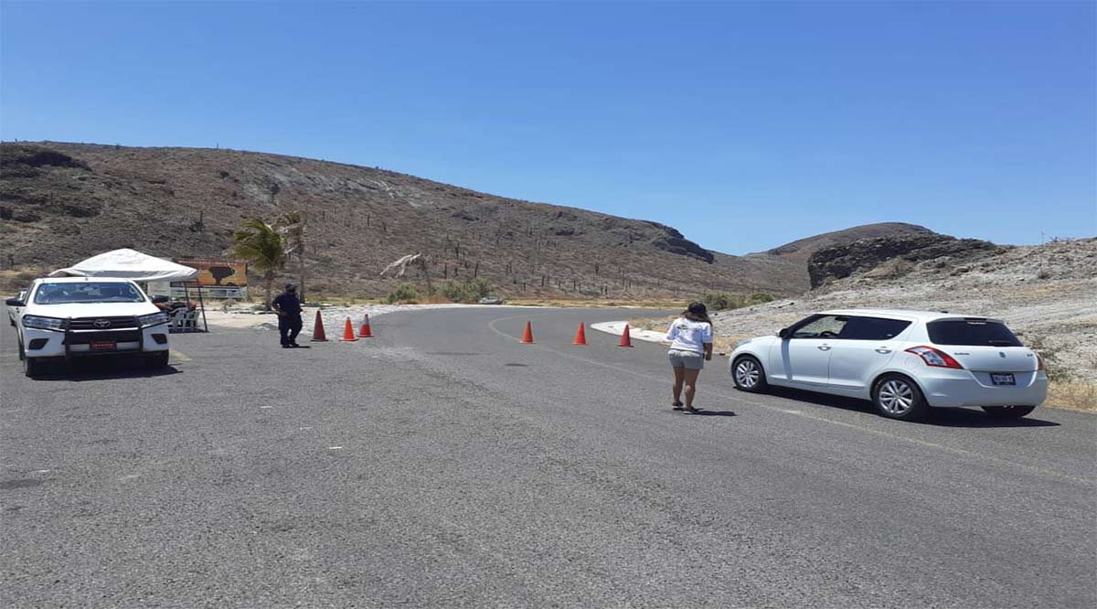 Siguen intentando ingresar a las playas en La Paz pese a restricciones