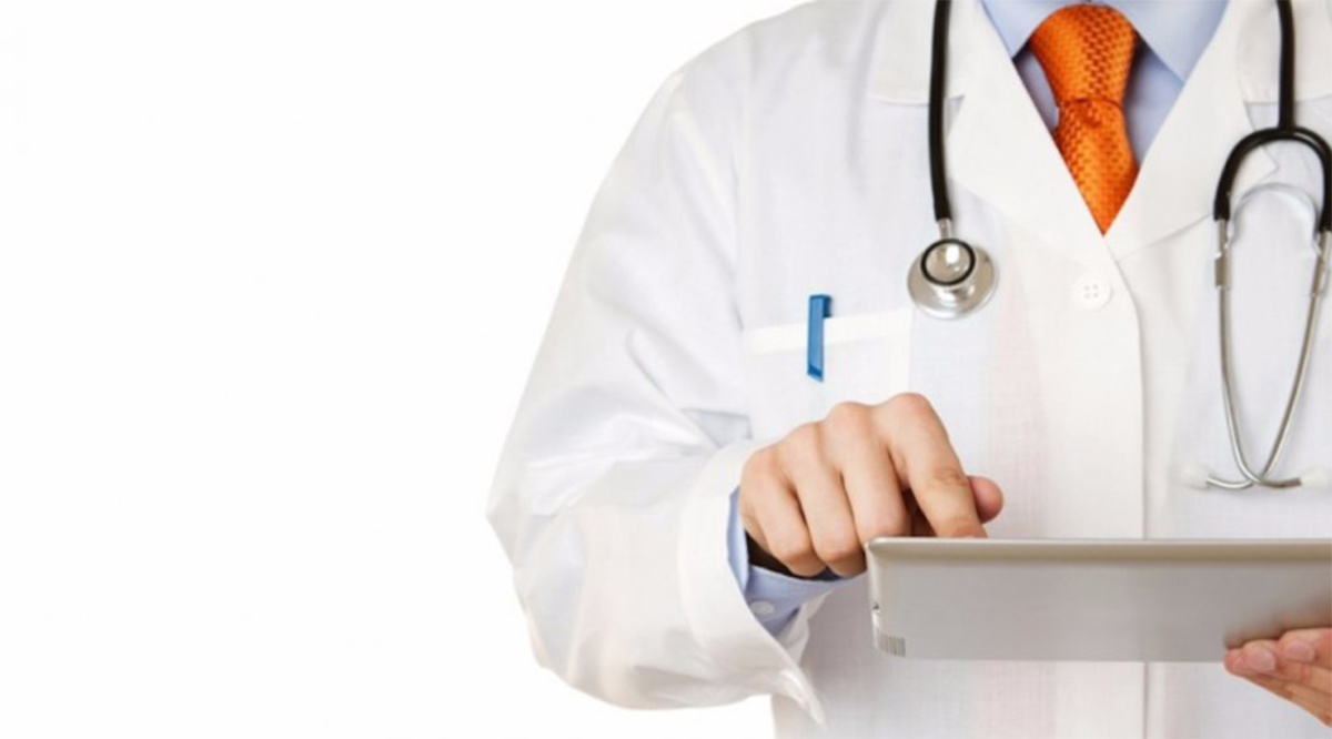 Se erogan 8 mdp anuales en uniformes del personal de salud en BCS