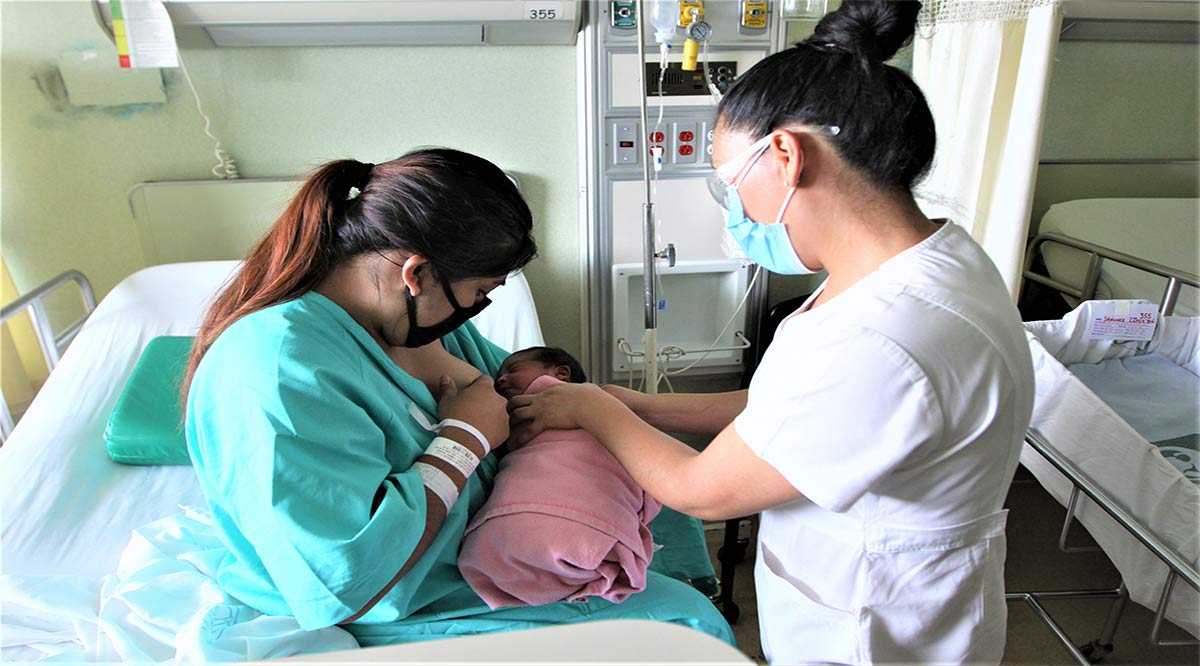 Menos del 40% de las madres continúan lactando en los primeros 6 meses
