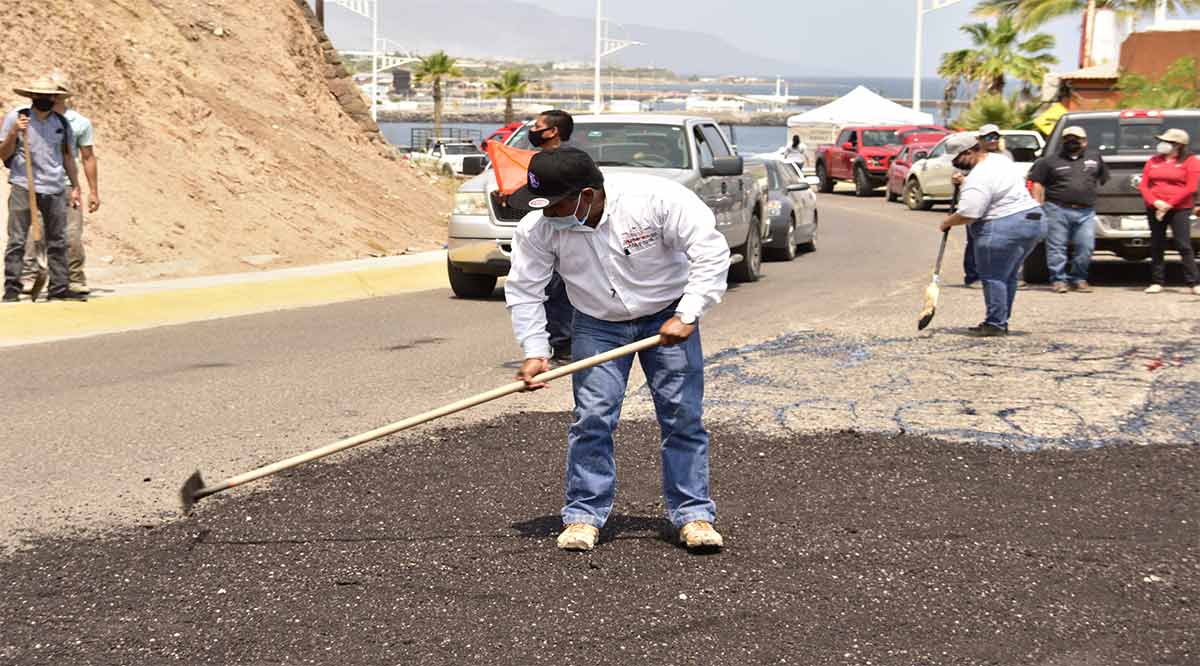 Inicia campaña de bacheo en Mulegé