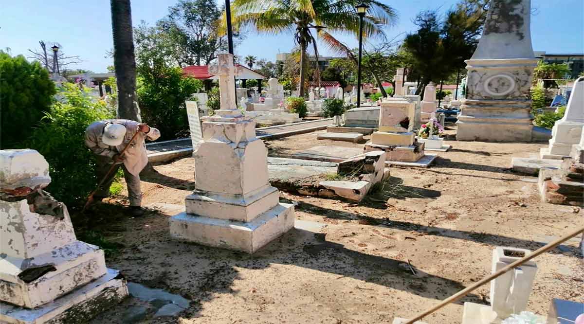 Inconformidad por cierre de panteones el Día de Muertos