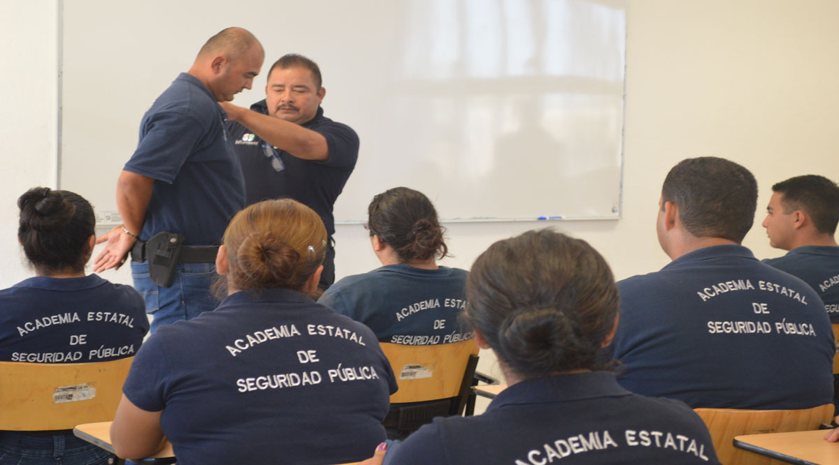 Buscan instructores académicos de la Academia de Seguridad Pública de BCS certificarse como instructores evaluadores