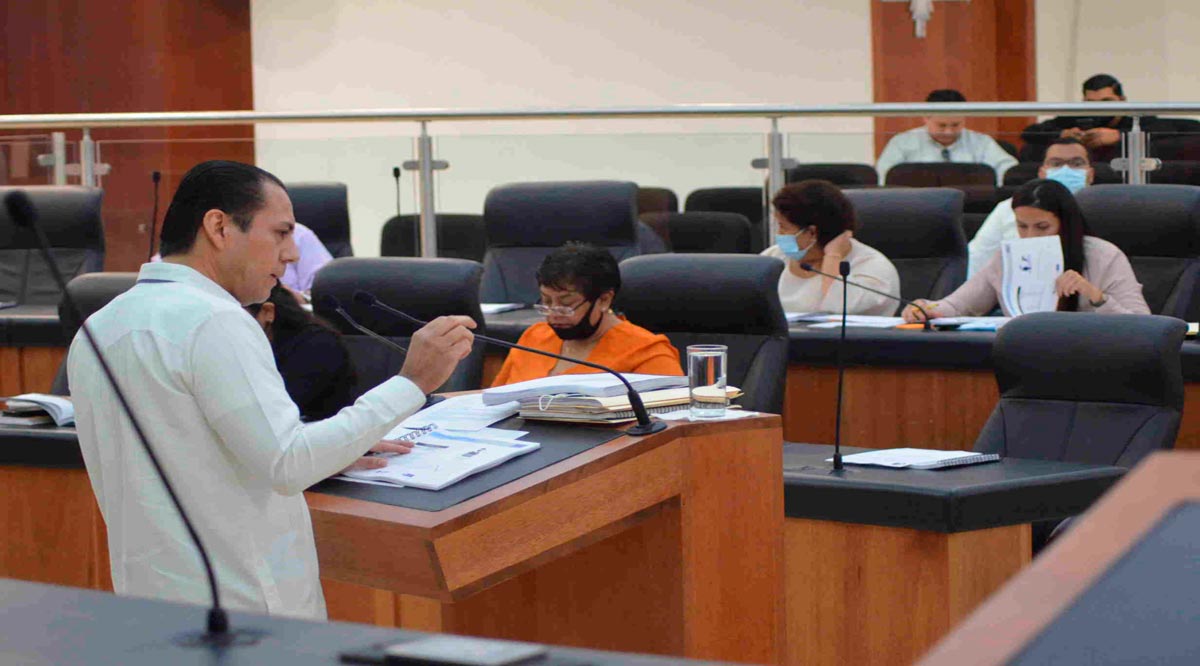 Cuentas alegres del Procurador de Justicia en comparecencia; diputados afirman que la gente no denuncia