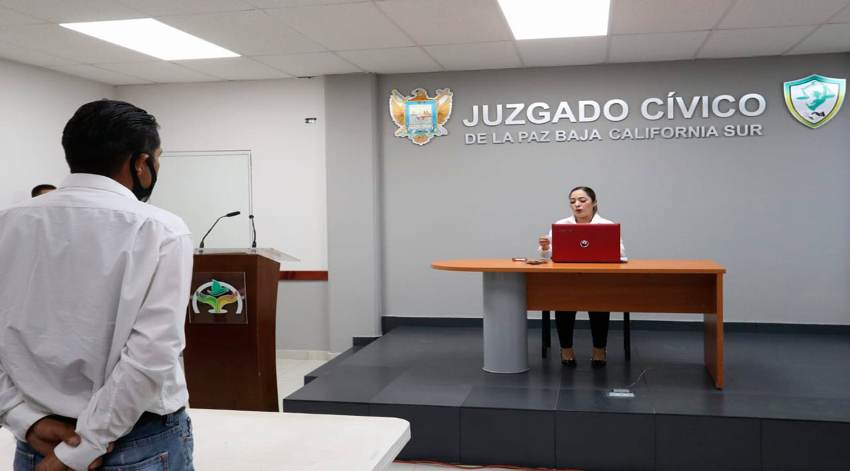 Realizan la primera simulación de audiencia en los Juzgados Cívicos de La Paz