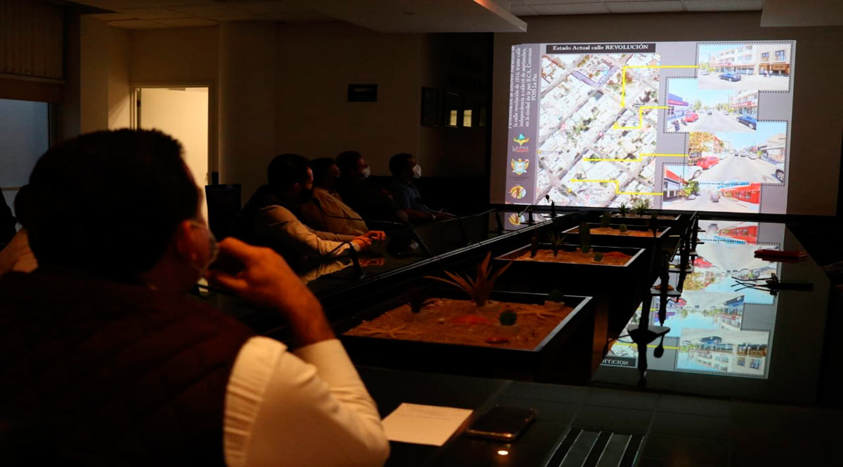 Presentan proyecto de remodelación de la calle Revolución en La Paz