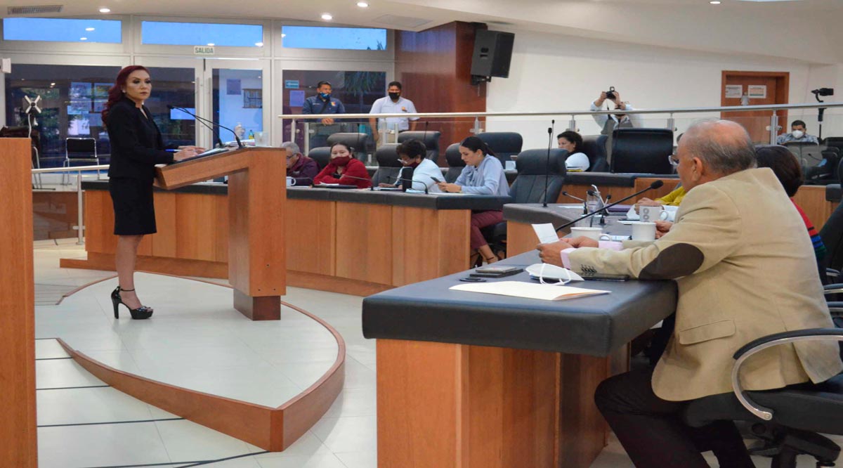 Arremeten legisladores morenistas contra Contralora por indiferencia ante presunto conflictos de interés de funcionarios