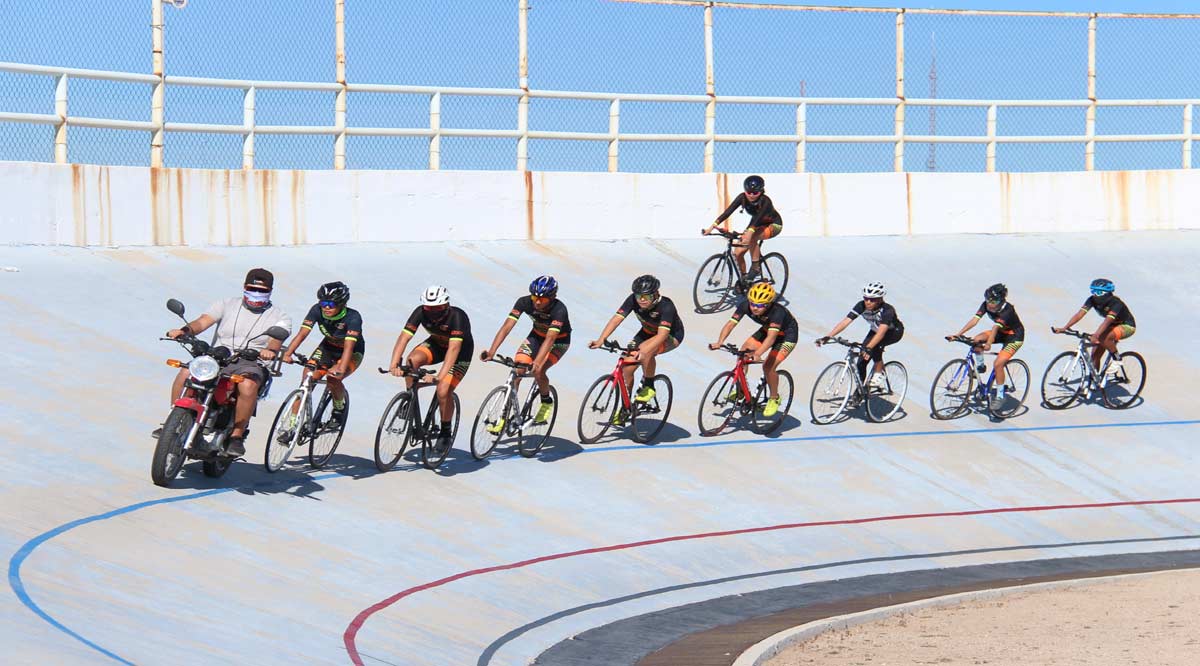 Integran selección de ciclismo de BCS para el nacional de pista