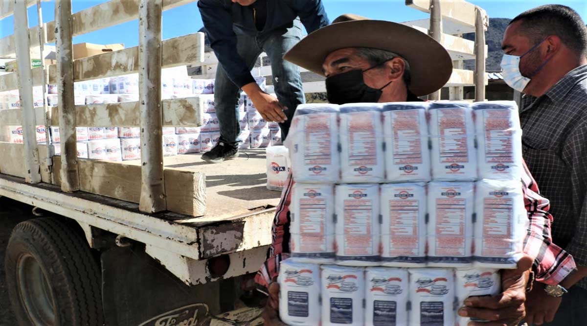 Se reparten más de 2 toneladas de despensa en Mulegé