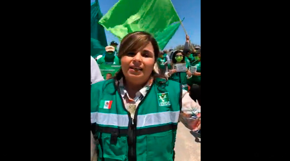 Conductor de radio evidencia mentira de Armida Castro