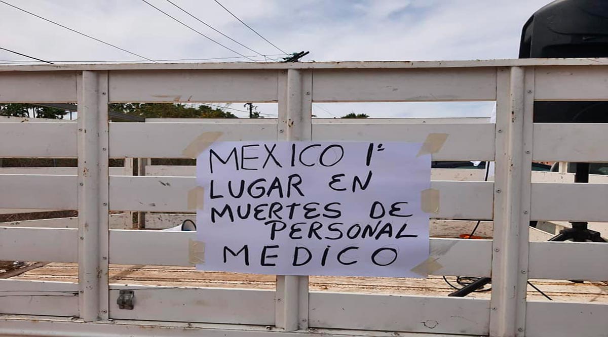 Trabajadores de la salud protestan en La Paz porque no los han vacunado