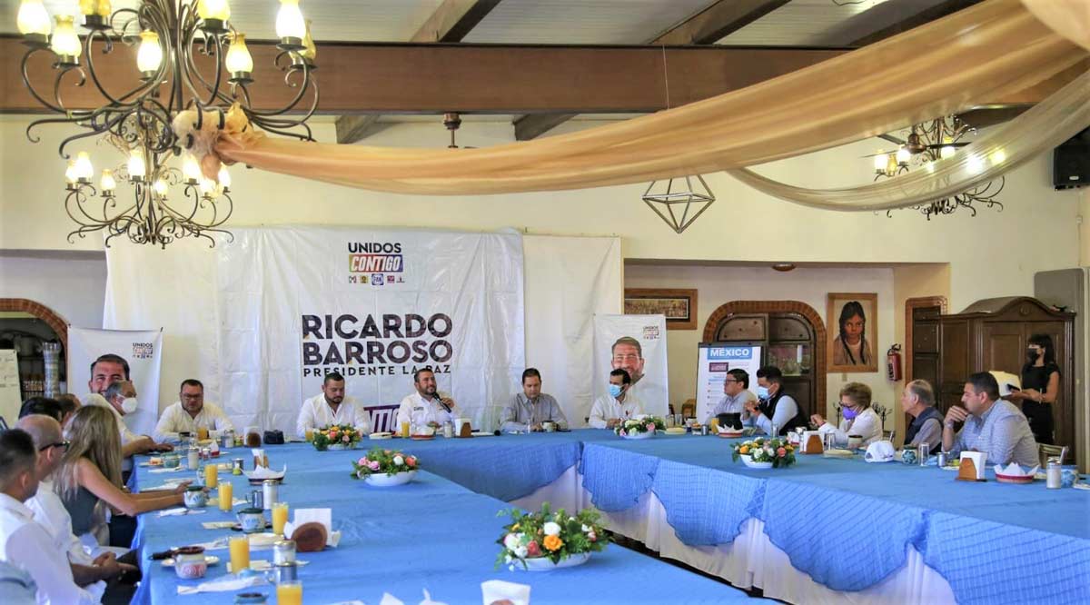 “Eliminaremos trabas burocráticas para reactivar La Paz”: Ricardo Barroso