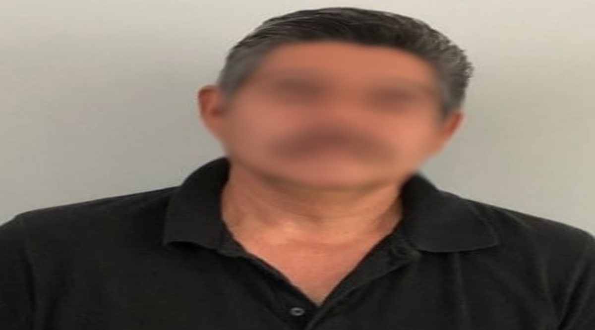 Detienen a sujeto en Pichilingue con más de 600 mil pesos en dos maletas