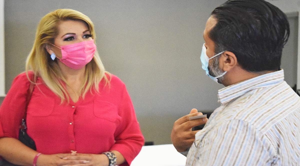 “Ninguna carrera es más importante que ayudar a los demás”: Elizabeth Wayas