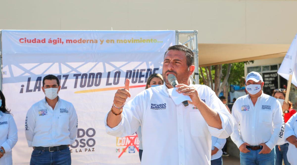 Pavimentación, bacheo, semáforos inteligentes y ciclovías para movilidad de La Paz, compromete Ricardo Barroso