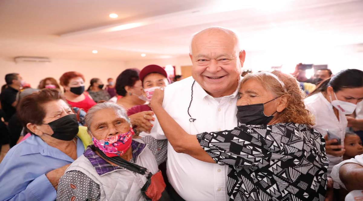 Líderes de colonias manifiestan su apoyo a Víctor Castro