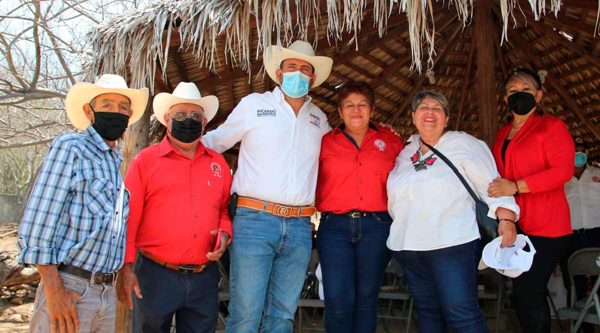 “Con telemedicina y dispensarios habrá atención a la salud para nuestros rancheros”: Ricardo Barroso “Con telemedicina y dispensarios habrá atención a la salud para nuestros rancheros”: Ricardo Barroso
