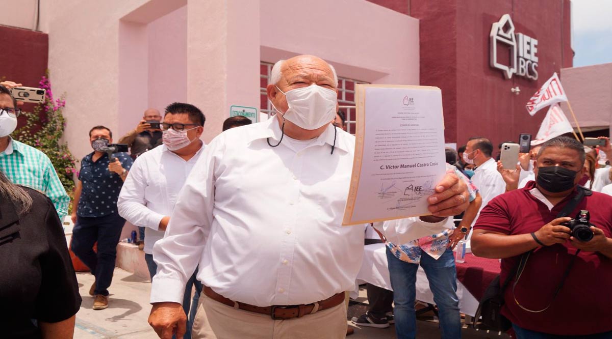 Recibió Víctor Castro su constancia como Gobernador electo de BCS