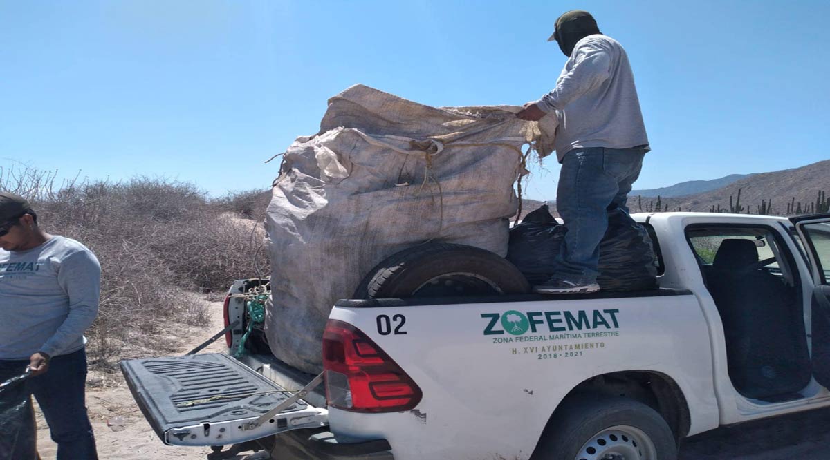 Supervisa Zofemat playas de La Paz con aforo al 30%