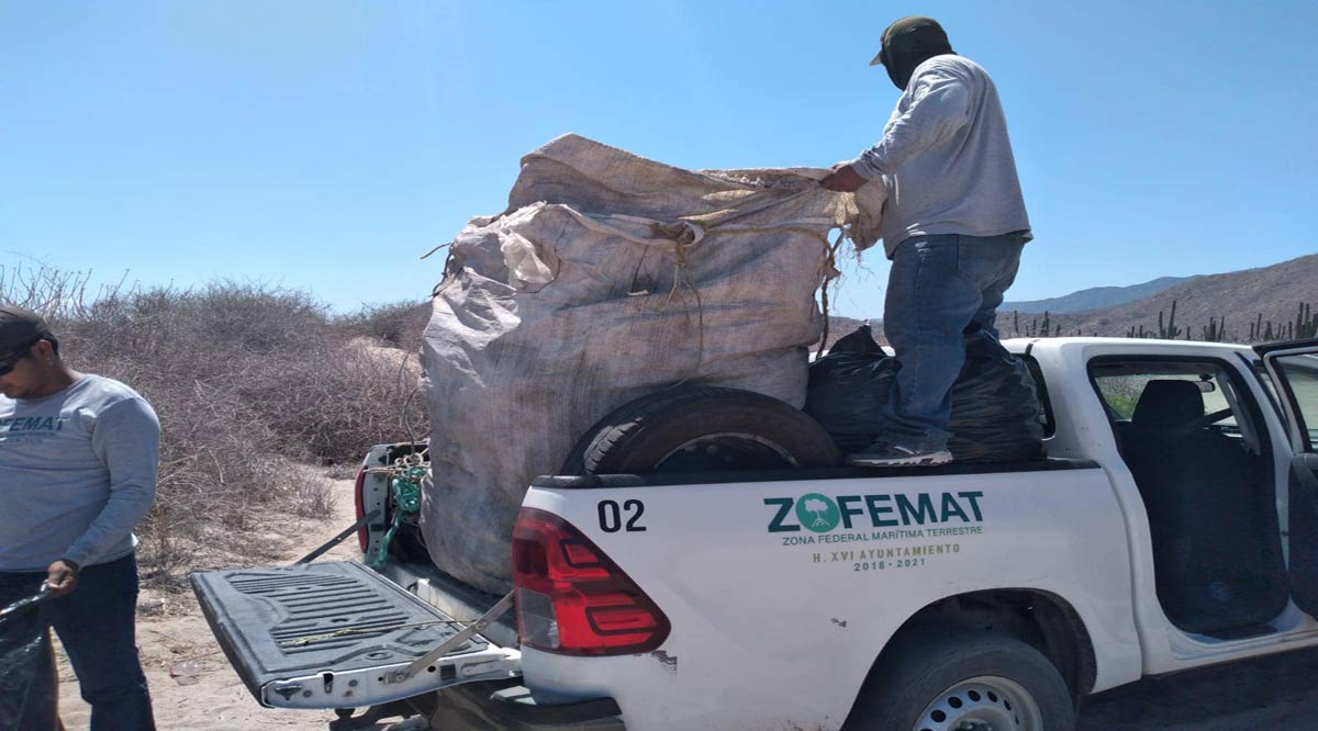 Supervisa Zofemat playas de La Paz con aforo al 30%