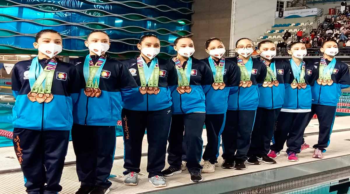 Consiguen las juveniles de natación artística de BCS triple bronce
