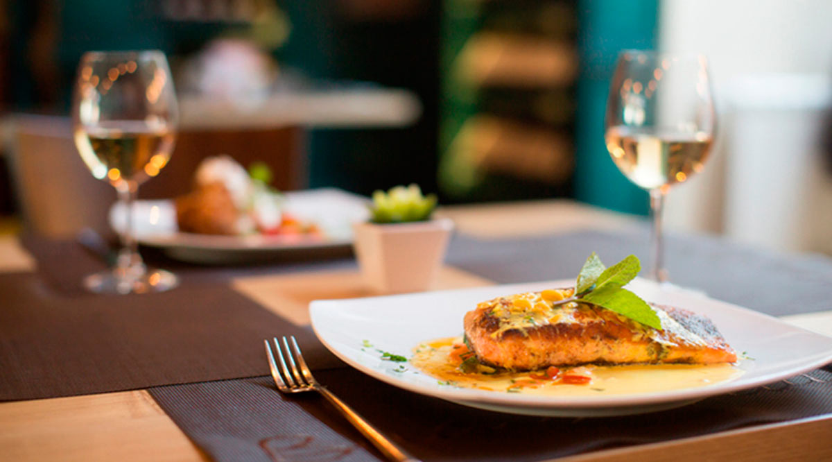 Imposibilitados restauranteros de BCS a vender a precios reales porque reducirían sus ventas