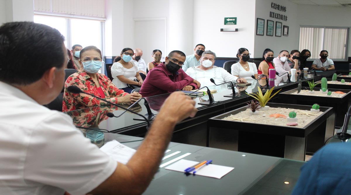 Se despide Rubén Muñoz de su gabinete