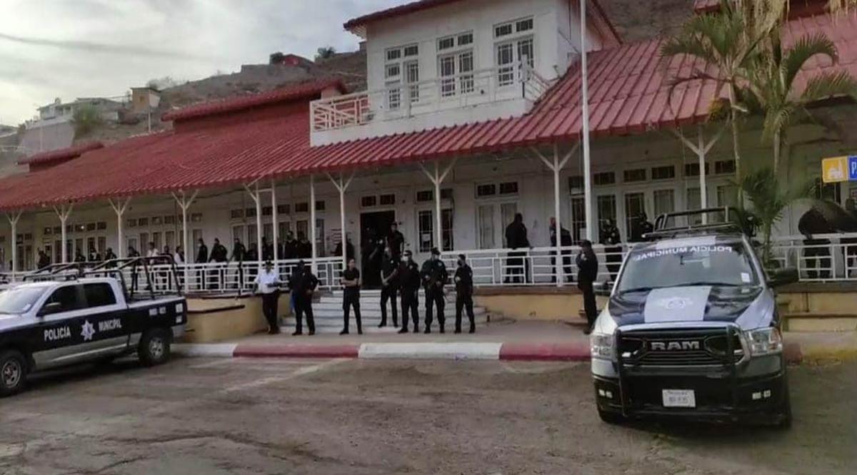 “Rata de dos patas, te estoy hablando a ti”, le dedican a Felipe Prado los burócratas en paro “Rata de dos patas, te estoy hablando a ti”, le dedican a Felipe Prado los burócratas en paro