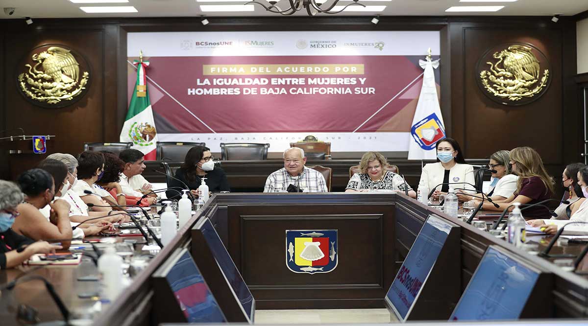 Firman Acuerdo por la Igualdad entre Mujeres y Hombres el gobierno de BCS e Inmujeres