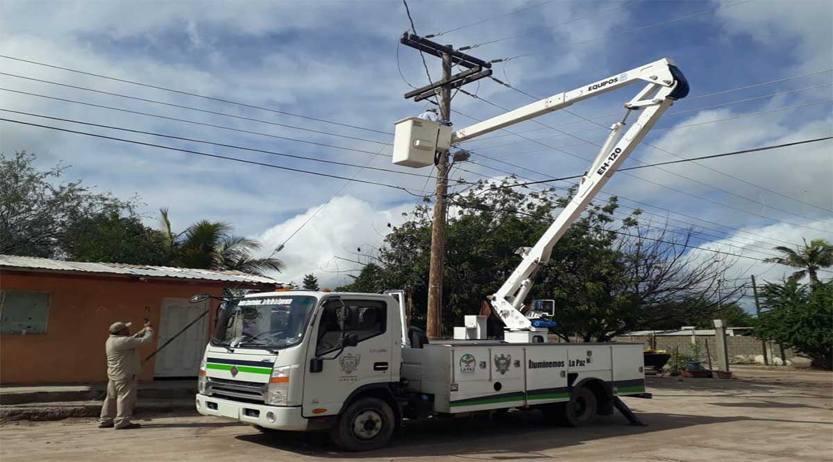 Tardarán en La Paz la mitad de la Administración para instalar 18 mil luminarias