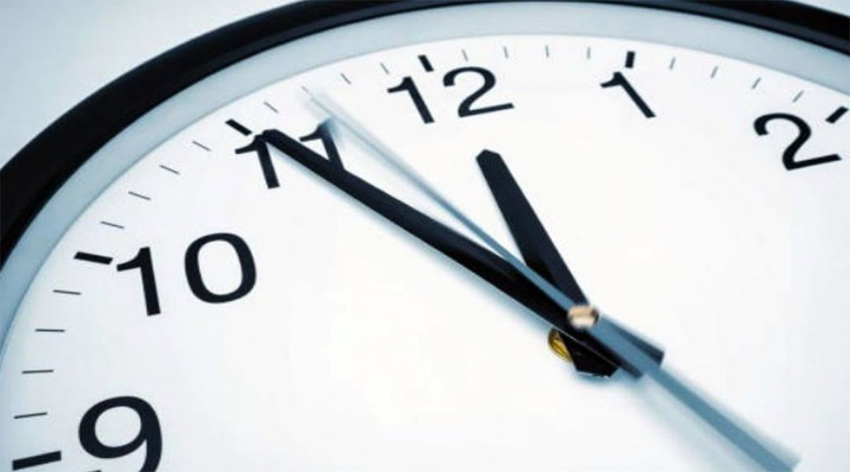 Retrasa tu reloj una hora este día antes de irte a dormir