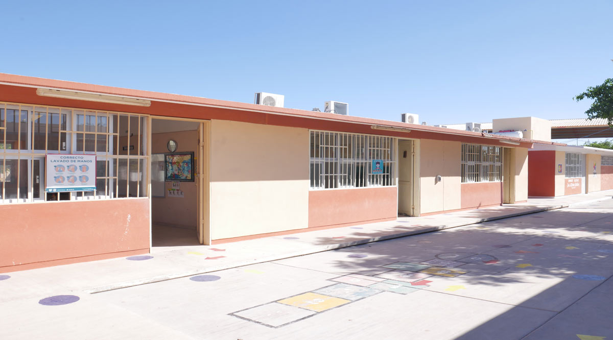 Se puede prender el aire en escuelas, pero con ventanas y puertas abiertas: Coepris