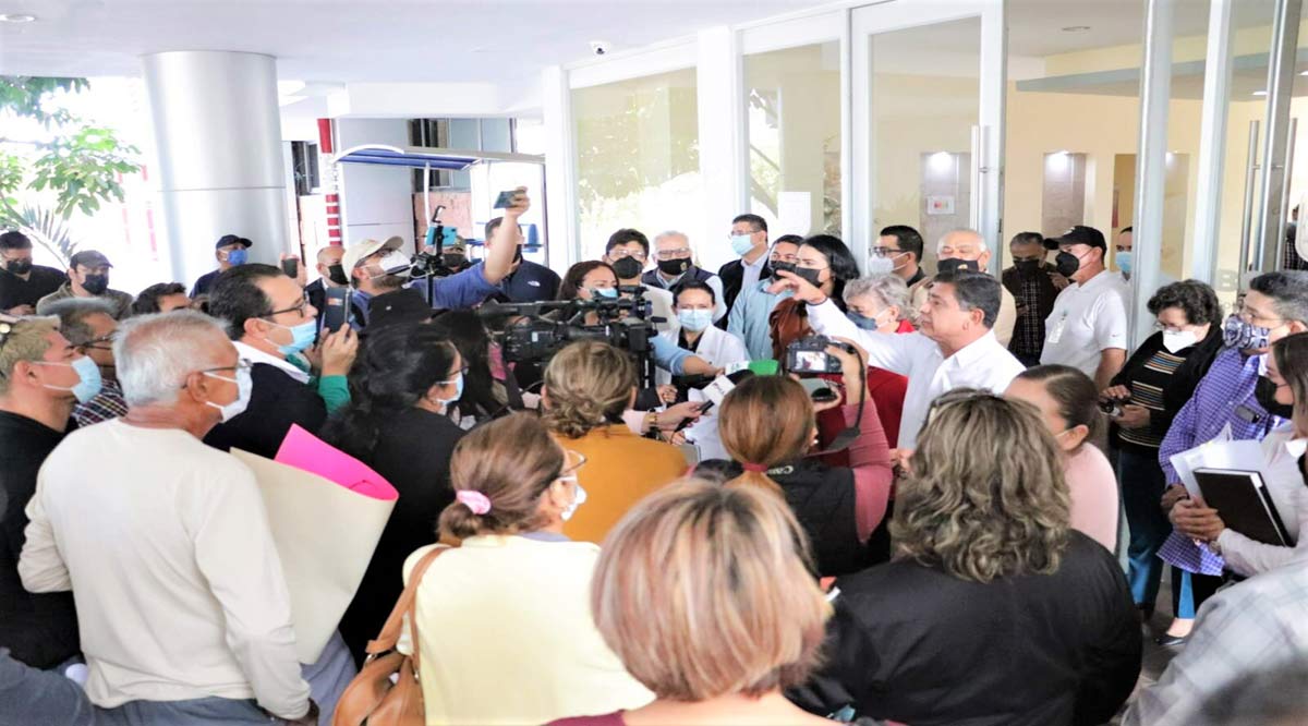 Airada protesta de trabajadores de la Secretaría de Salud por falta de pago de prestaciones