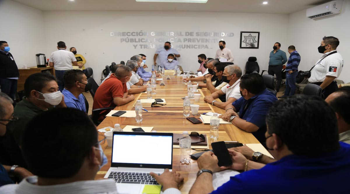 Aprueban 225 permisos provisionales a taxistas de CSL y 120 a los de SJC