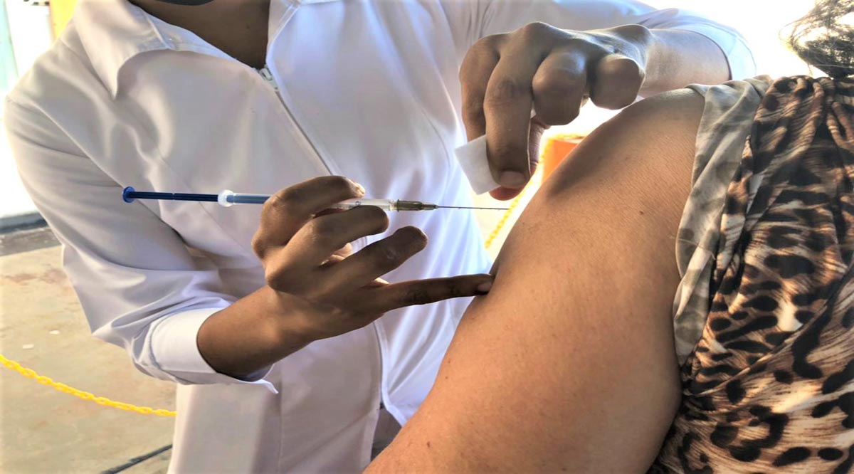 Llama IMSS a vacunarse contra la influenza en BCS